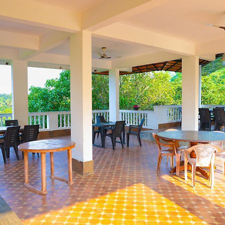 Bana The Wild Waters Hotel Muduvādi Exterior foto