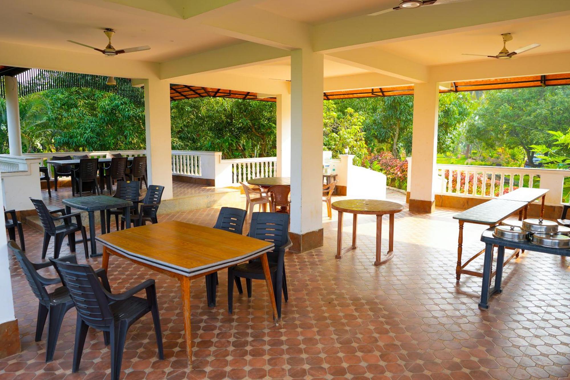 Bana The Wild Waters Hotel Muduvādi Exterior foto