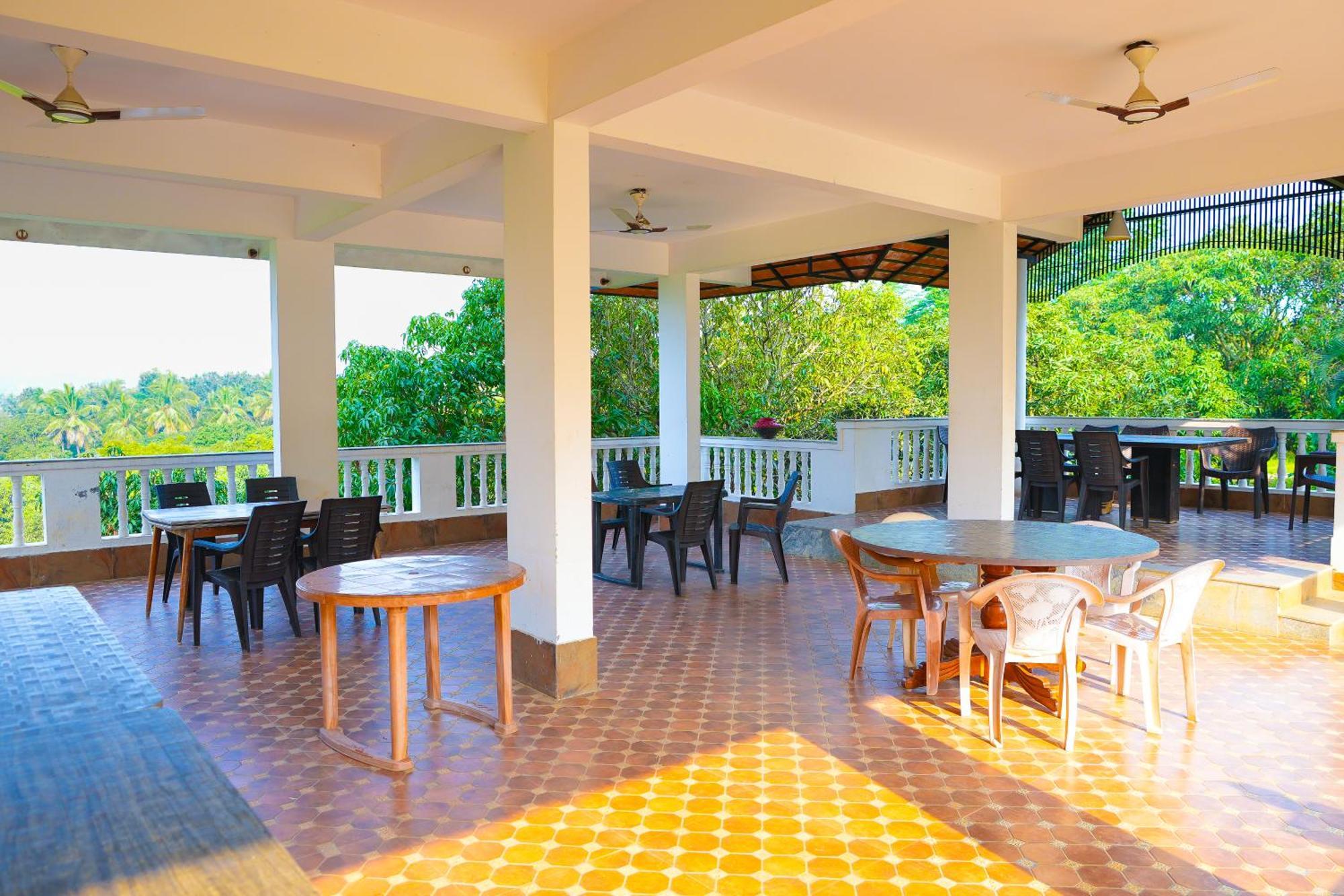 Bana The Wild Waters Hotel Muduvādi Exterior foto