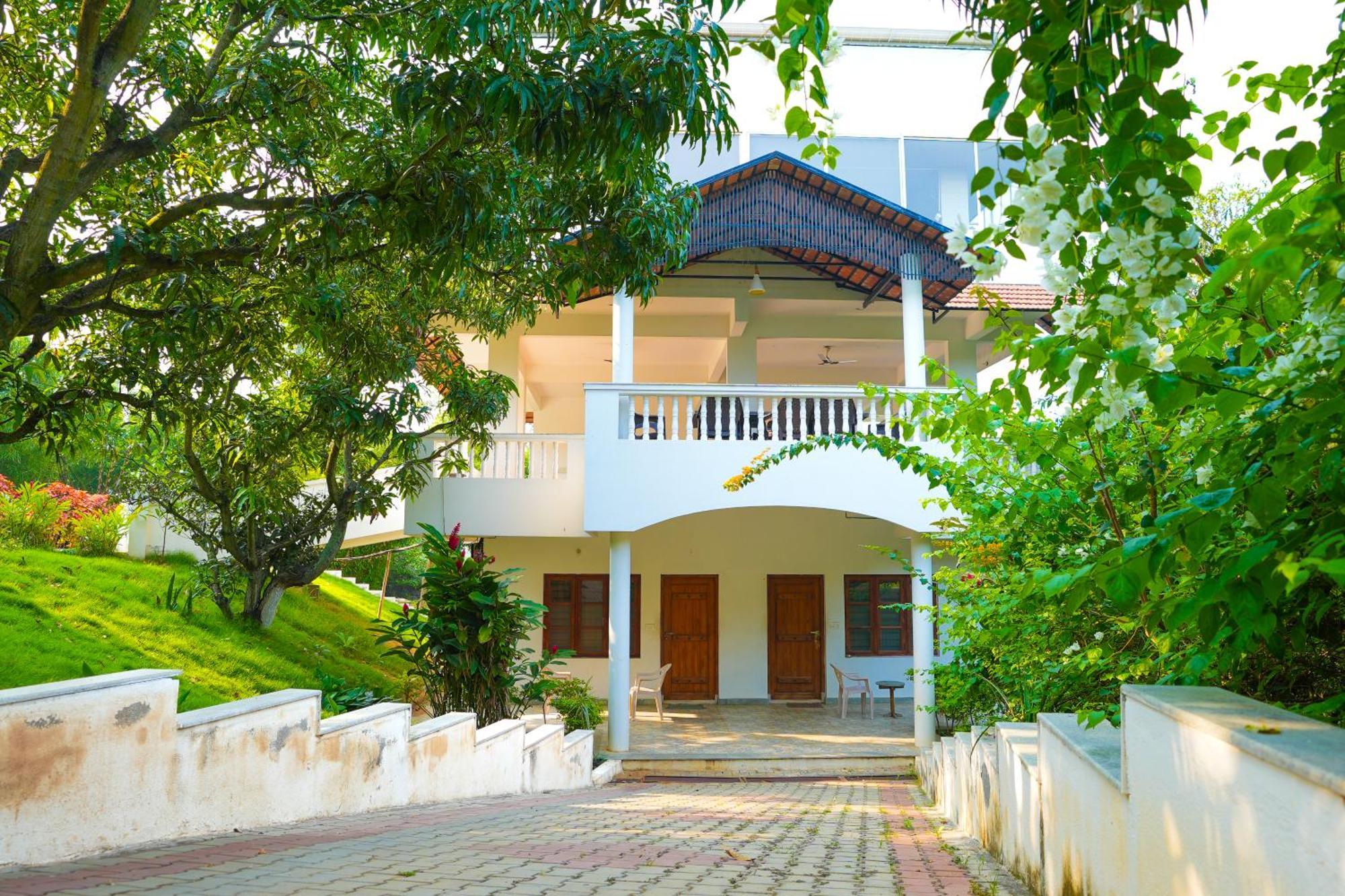Bana The Wild Waters Hotel Muduvādi Exterior foto